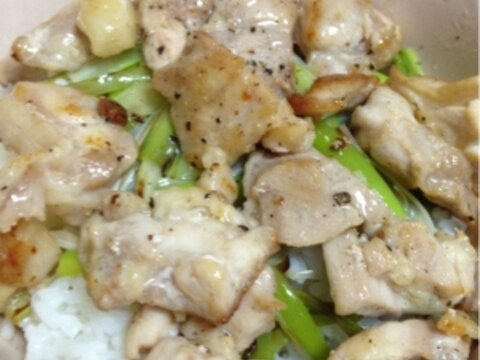 鶏もも肉と長葱の塩だれ丼 レシピ 作り方 By ちったりった 楽天レシピ 鶏もも肉と長葱の塩だれ丼 レシピ 作り方 By ちったりった 楽天レシピ